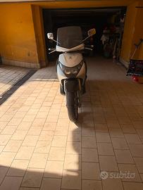 Beverly 125