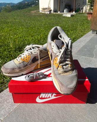 Nike Air Max 90 Special Edition con Lacci Extra
