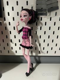 Monster High Draculaura Scaris