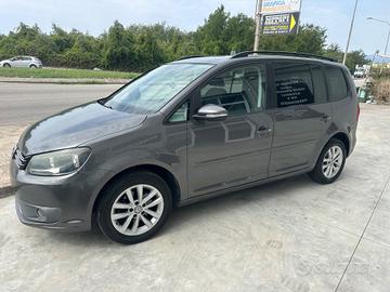 Volkswagen Touran 1.6 TDI DSG Comfortline 7 posti 