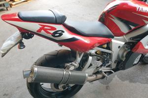 Yamaha r6 