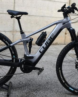 Cube Hybrid Stereo Race 120