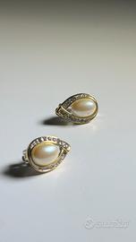 Orecchini clip vintage perle e strass eleganti