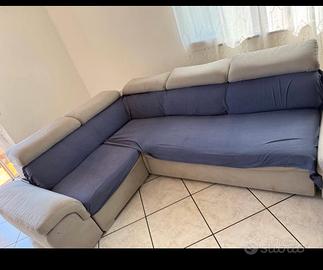Divano letto con penisola