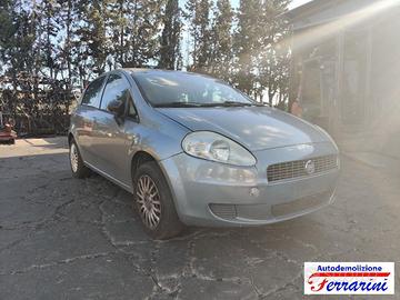 FIAT GRANDE PUNTO 199 1.3 D MULTIJET Ricambi -