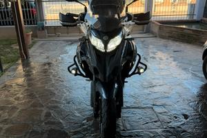 2022 Benelli trk 502