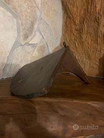 Antica mensola angolare in legno