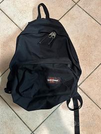 Zaino nero Eastpak