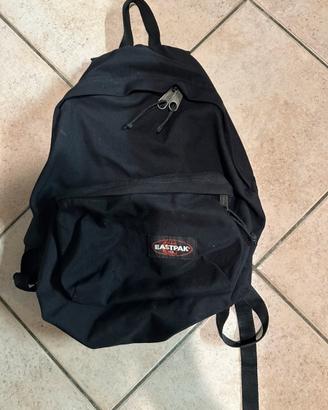 Zaino nero Eastpak