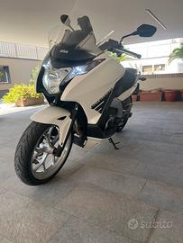 Nuova honda scooter
