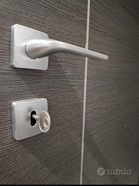 2 porte colore wenge con inserto in alluminio