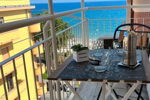 Savona - A 30 mt dal mare