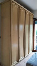 ARMADIO IN LEGNO 