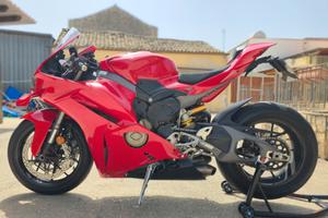 Ducati Panigale V4 2025 