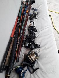 canne da pesca con mulinelli