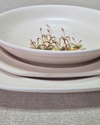 Servizio piatti in ceramica Tiffany con tovaglia