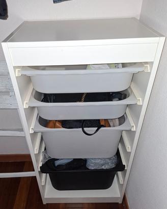 Mobile ikea con vaschette