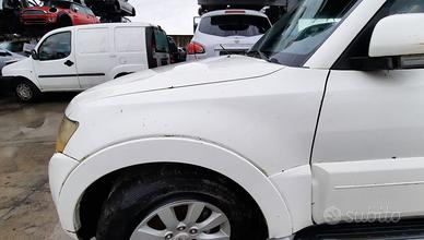 MITSUBISHI PAJERO 2010 - PARAFANGO SINISTRO