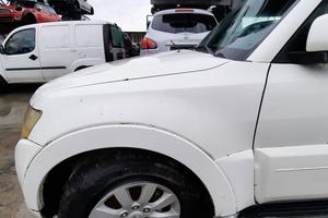 MITSUBISHI PAJERO 2010 - PARAFANGO SINISTRO