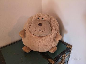 Grande peluche a forma di orso rotondo