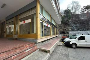 NEGOZIO A IVREA