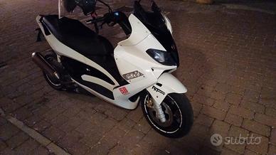 Gilera nexus