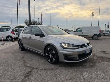 VOLKSWAGEN Golf GTD 2.0 TDI DSG 5p. BMT