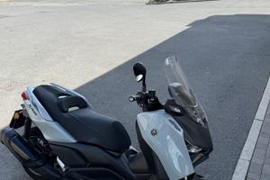 Yamaha X MAX 300 Tech max +