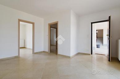 4 LOCALI A CARIGNANO