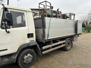 Daf 70 q.li ribaltabile trilaterale