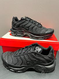 Nike Air Max Plus Triple Black EU 43