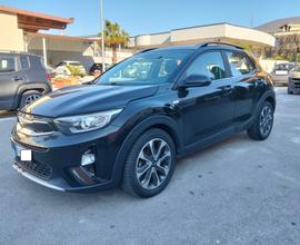 Kia Stonic 1.6 CRDi 110 CV Energy 2018 SINISTRATA