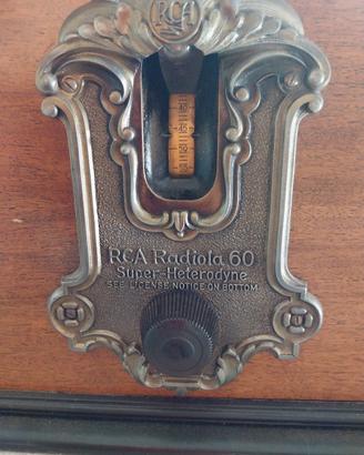 RCA RADIOLA 60 SUPER HETERODYNE radio  no  elmetto