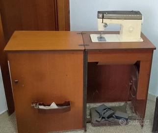 MACCHINA DA CUCIRE SINGER