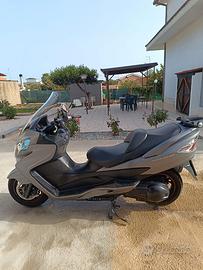 Suzuki Burgman lux 400