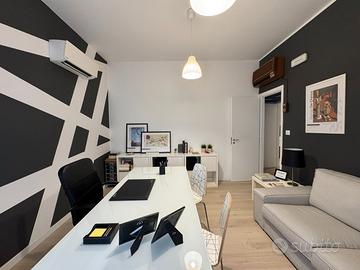 Studio professionale arredato bovalino