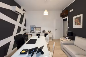 Studio professionale arredato bovalino
