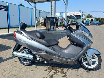 Suzuki Burgman 400 – 2006 – 21.193 km