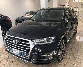Audi Q7 3.0 TDI S-LINE quattro tiptronic 12/2017