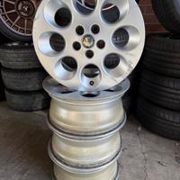 Cerchi in lega Alfa 147 da 15 pollici originali