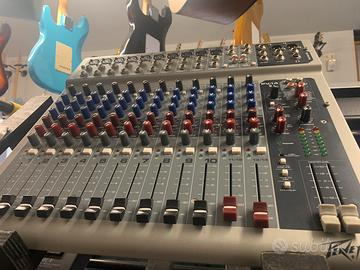 MIXER PEAVEY "PV14"  CON EFFETTI DIGITALI
