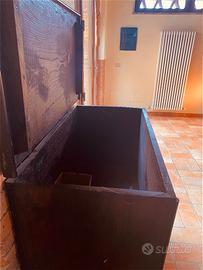 Madia in legno scuro