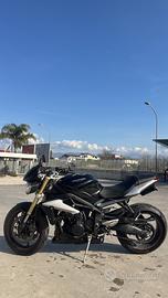 Triumph street triple 675