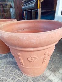 vaso in resina doppia  festonati.