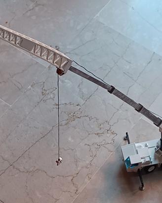 gru telescopica Krupp KMK 3035 1:50
