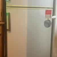 Frigo con congelatore