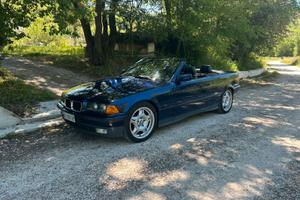 BMW 320i cabrio