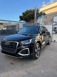 Audi Q2 30 TDI Business Advanced