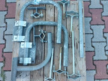 Ganci per parabola e palo antenna