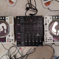 Mixer djm 7500 Beringher e lettori CDJ Denon 3500